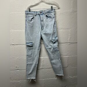 Stradivarius Light Wash Skinny Jeans